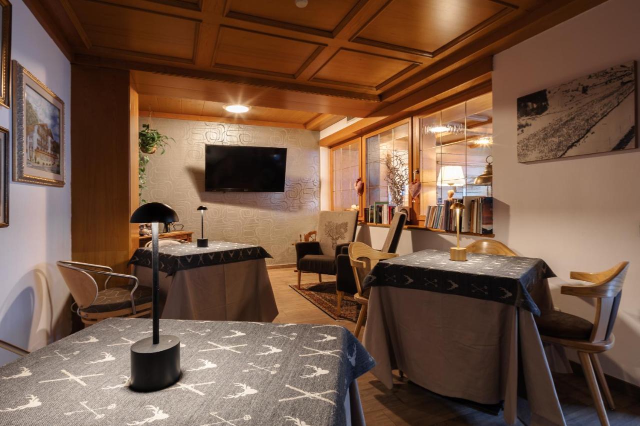 Hotel Nele Ziano Di Fiemme Bagian luar foto
