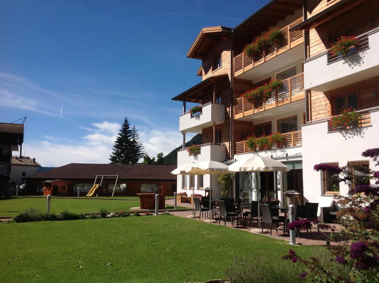 Hotel Nele Ziano Di Fiemme Bagian luar foto