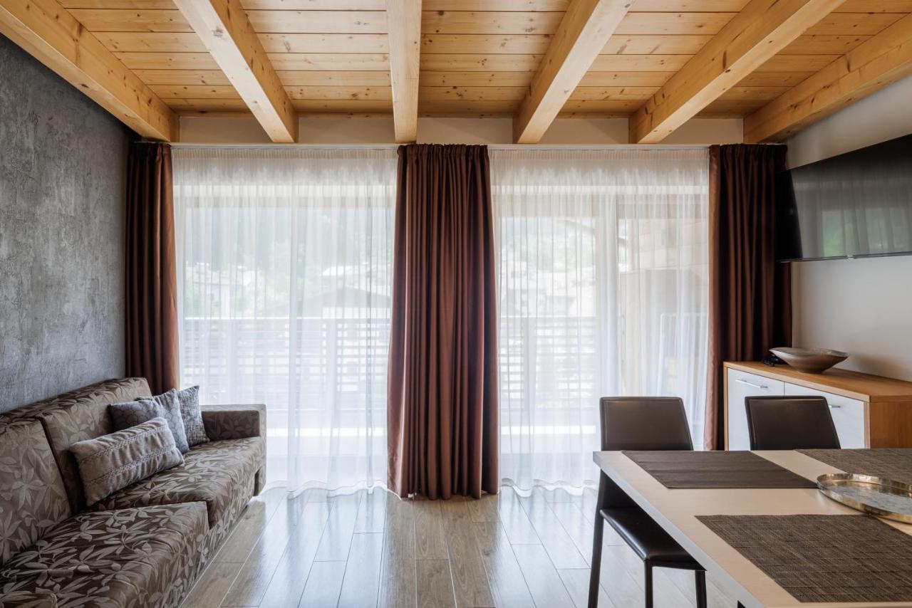 Hotel Nele Ziano Di Fiemme Bagian luar foto