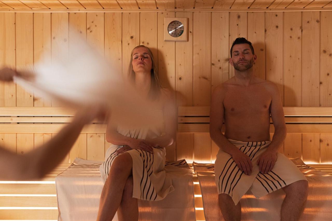 Hotel Nele Ziano Di Fiemme Bagian luar foto