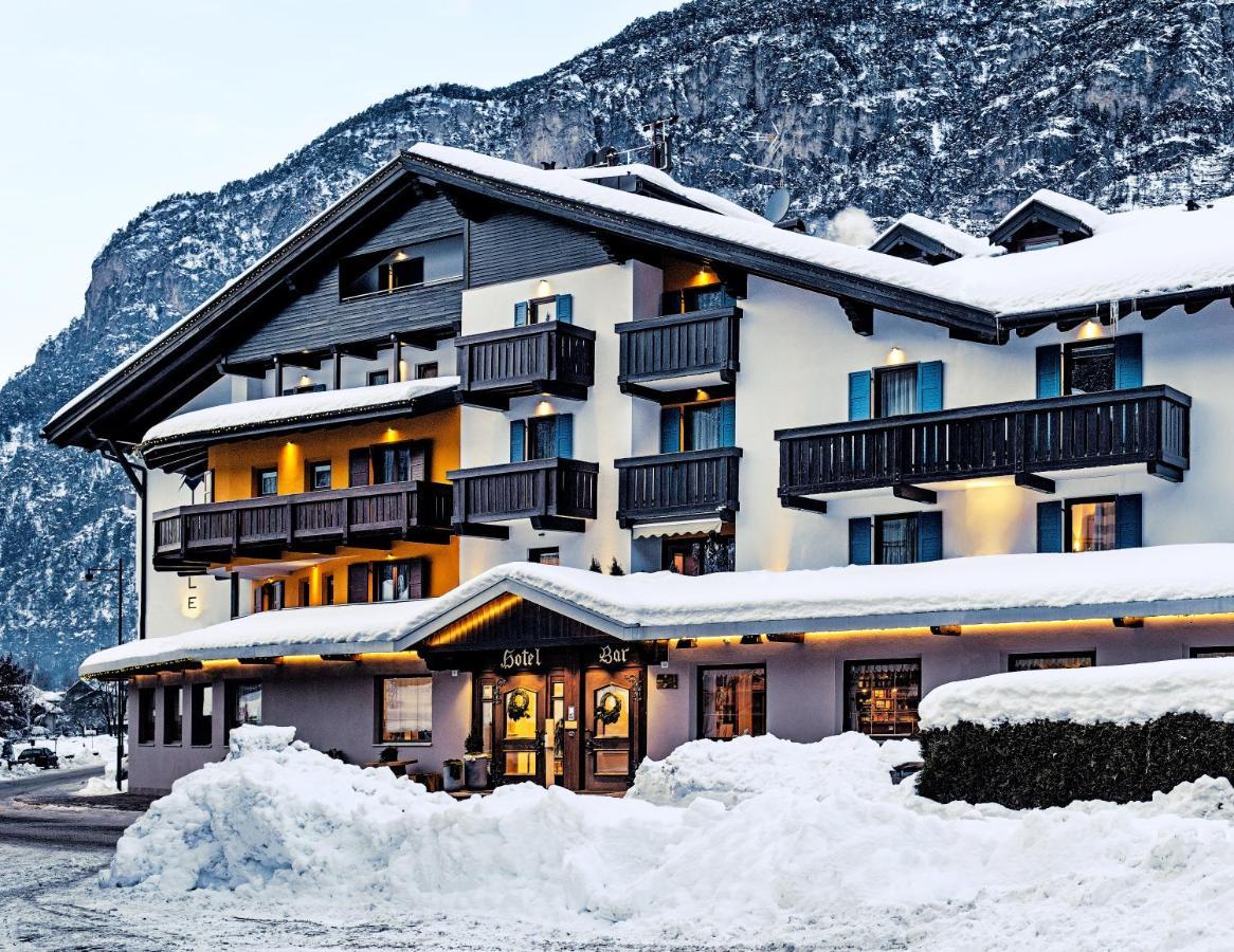Hotel Nele Ziano Di Fiemme Bagian luar foto
